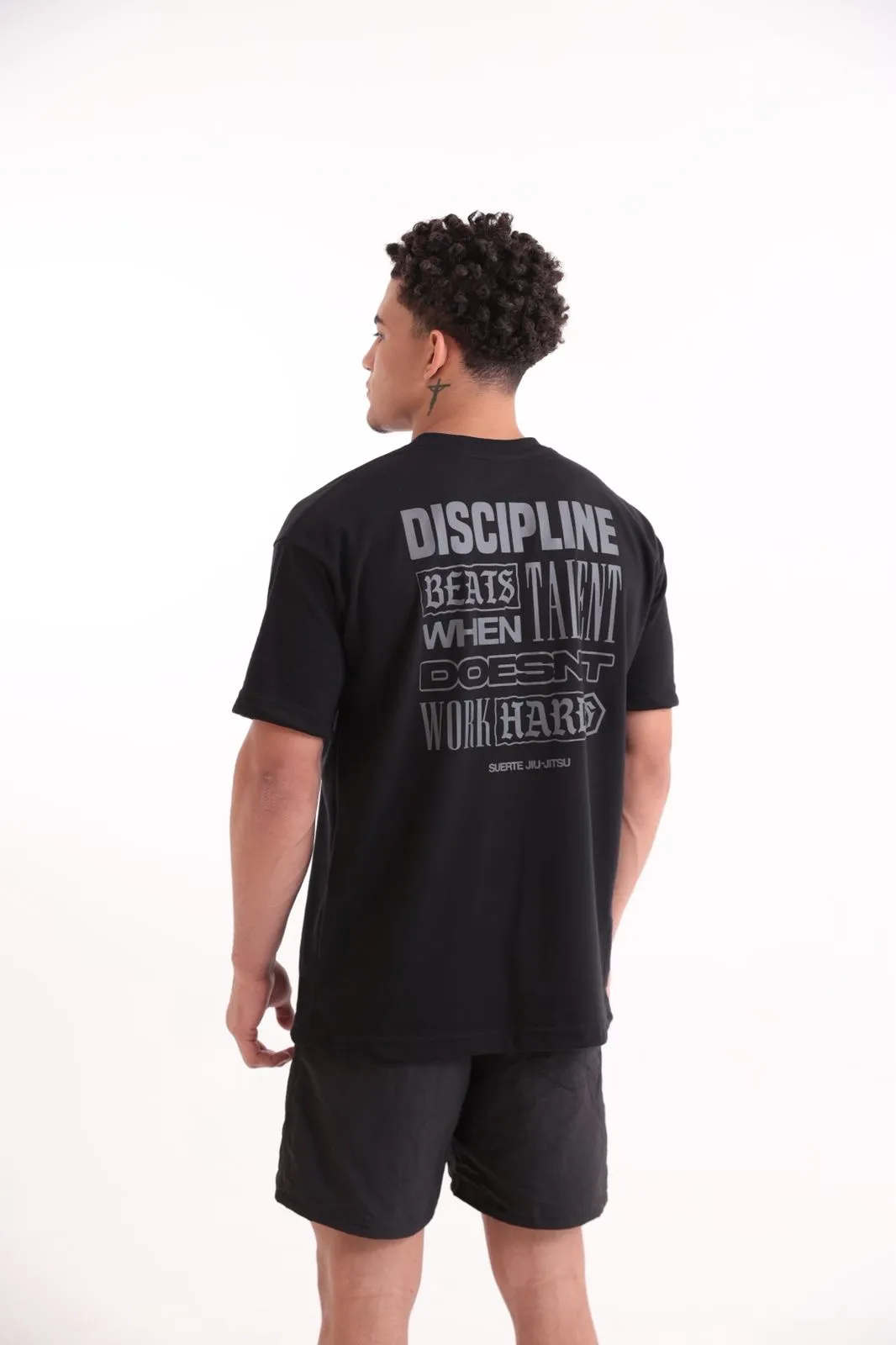 REMERA DISCIPLINE - Imagen 2