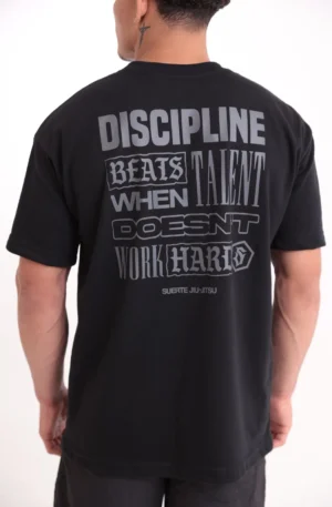 REMERA DISCIPLINE