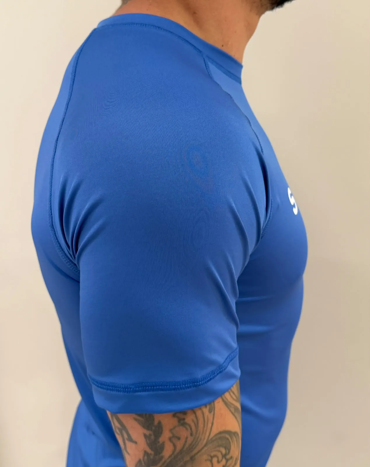 RASH GUARD AZUL HEXA - Imagen 4